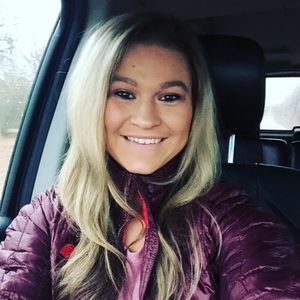 Meet your Posher, Cara